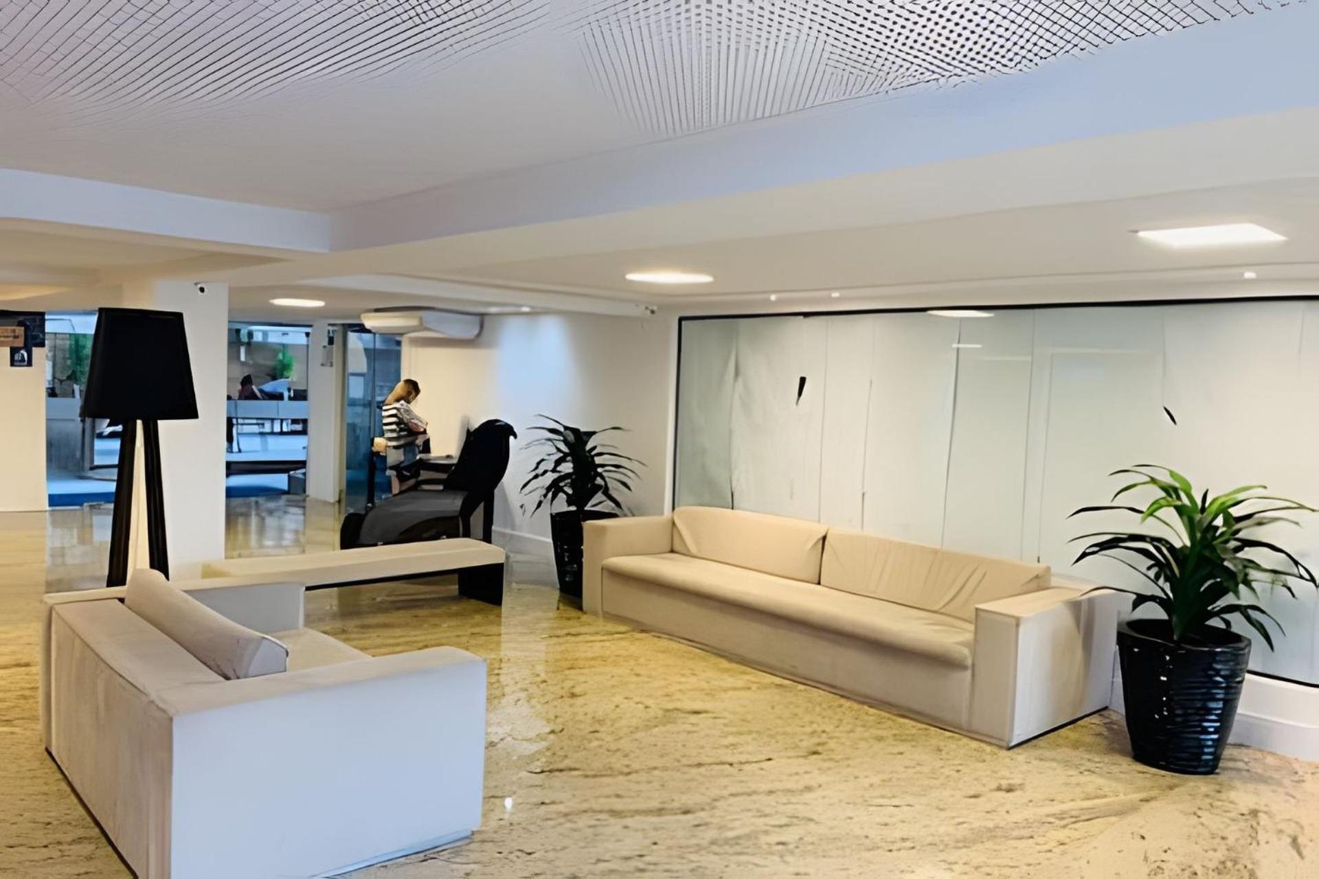 Aptos Super Confortaveis No Gold Flat By Jampa *